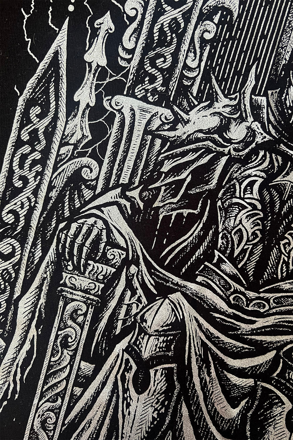 gothic throne and knight shirt