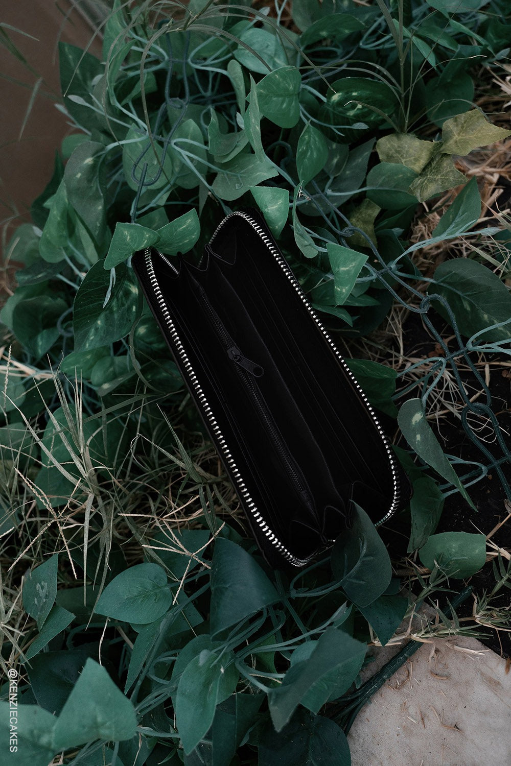 inside a gothic bat cat long wallet
