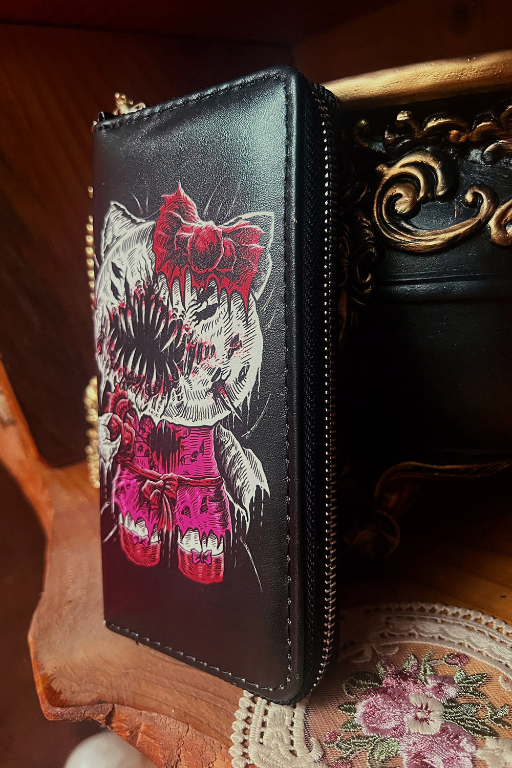 womens zippered emo wallet