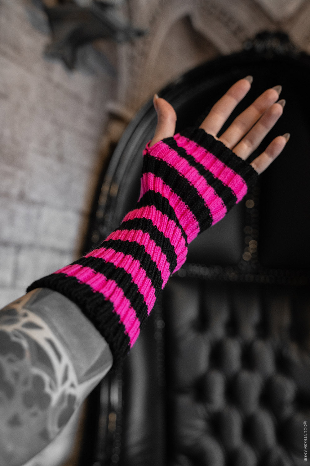 hot pink kawaii striped gloves