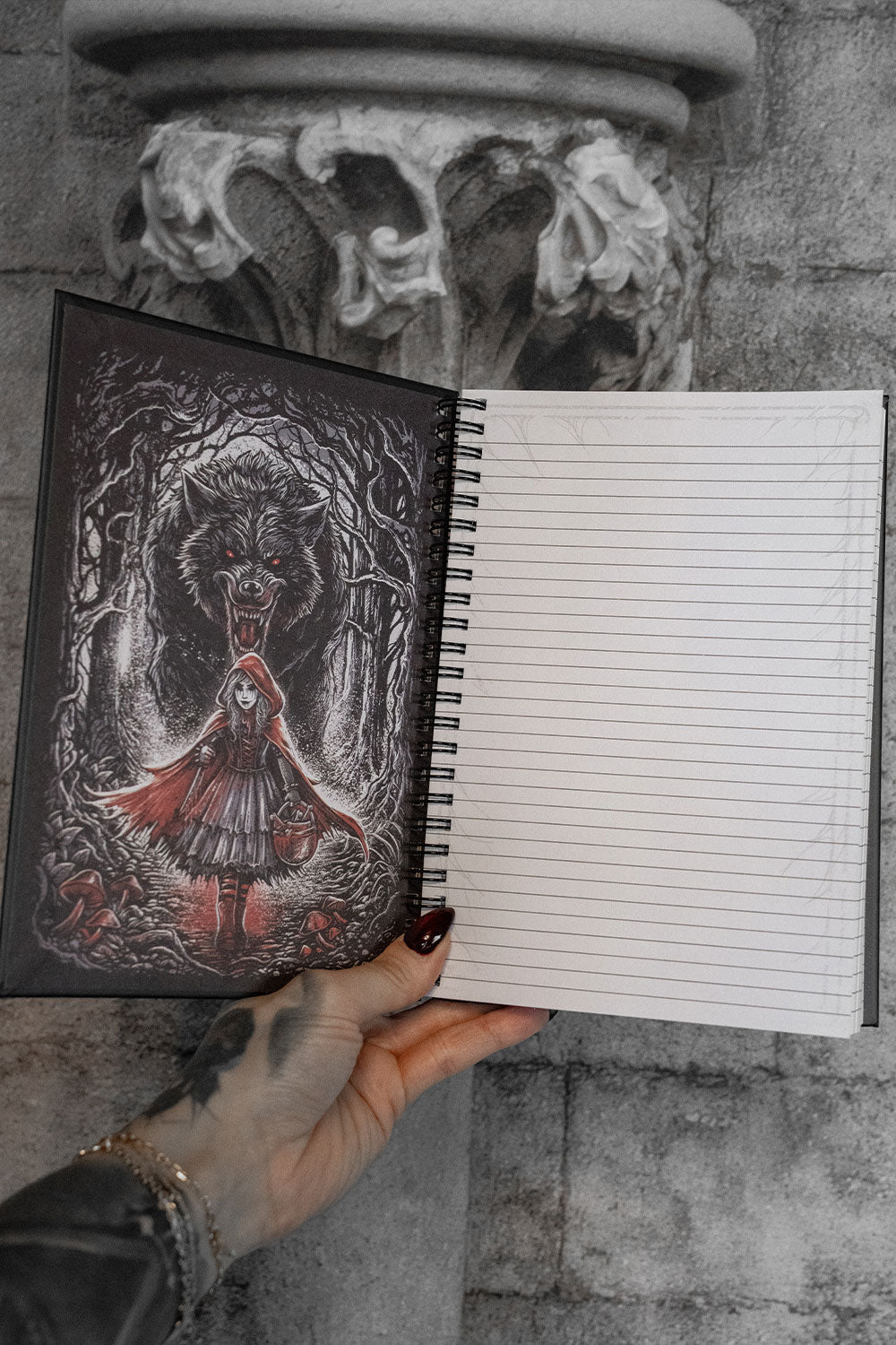 dark fairytale diary