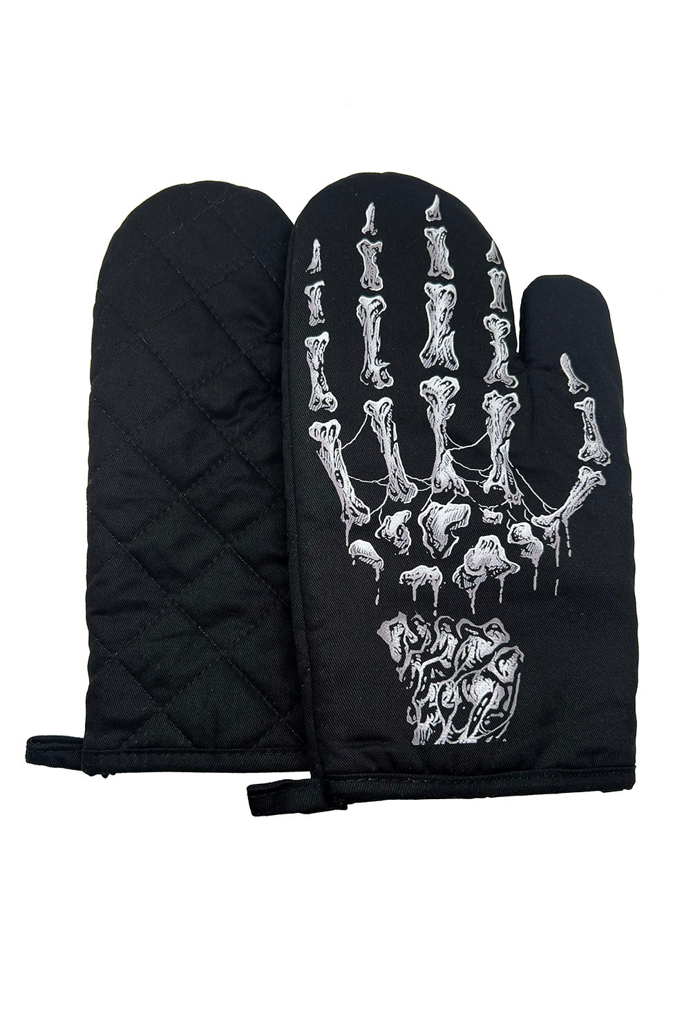 quilted gothic oven mitt set