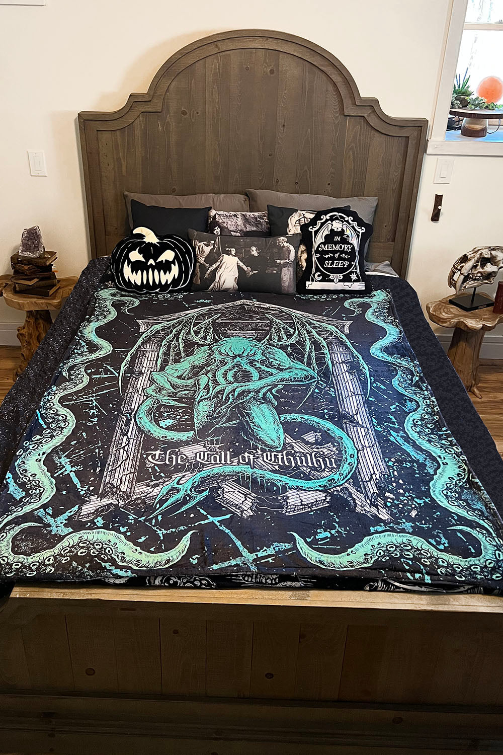 The Call of Cthulhu Throw Blanket