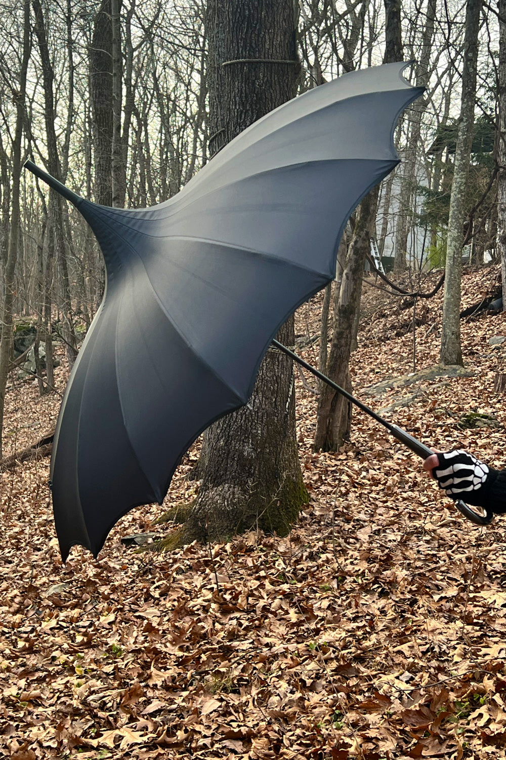 Batwing Pagoda Umbrella [MIDNIGHT BLACK]