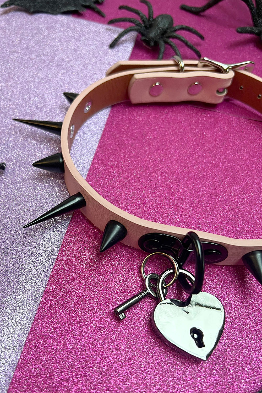 Hell Kitty Choker [HEART PADLOCK]