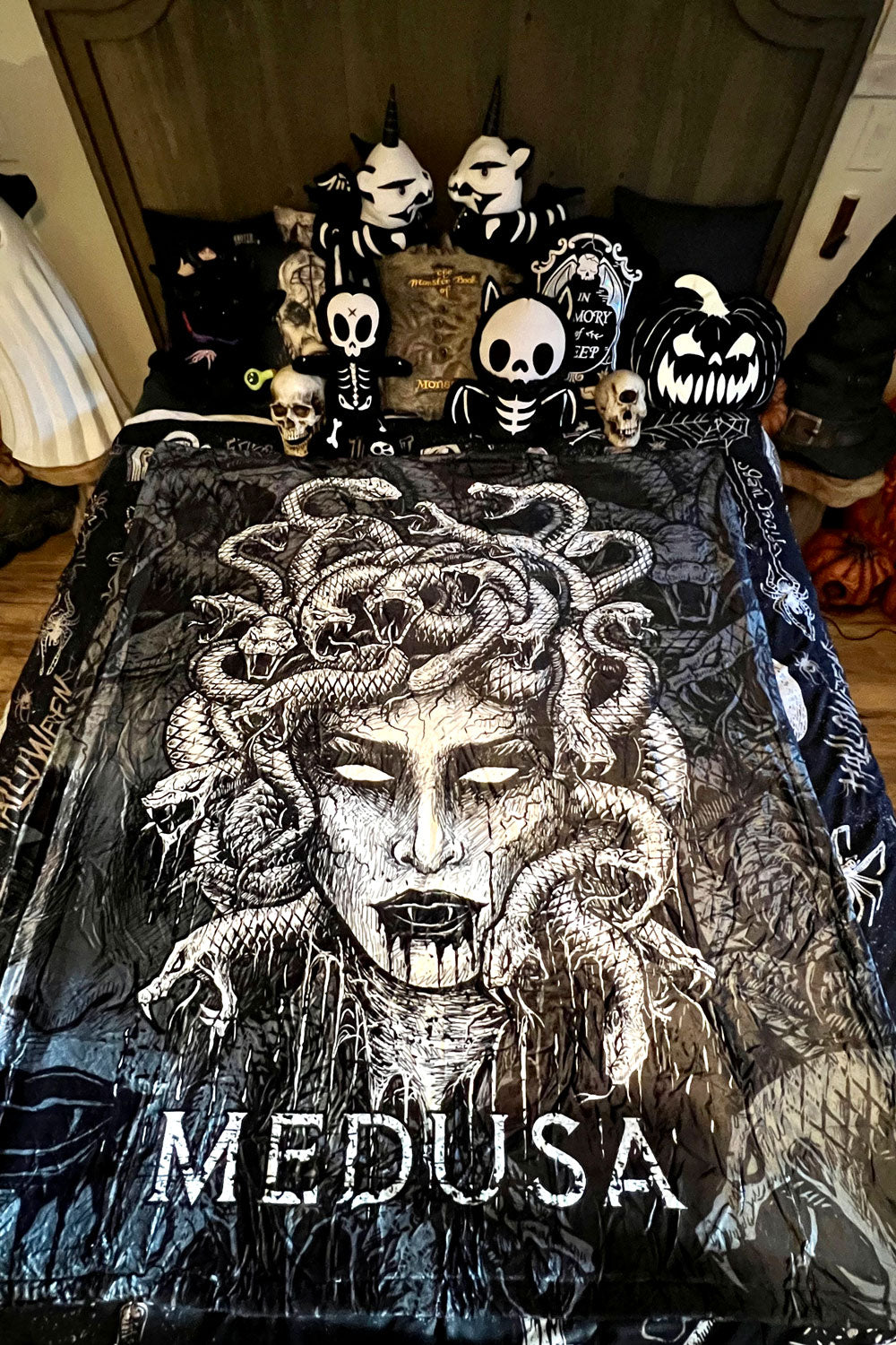 Medusa Throw Blanket