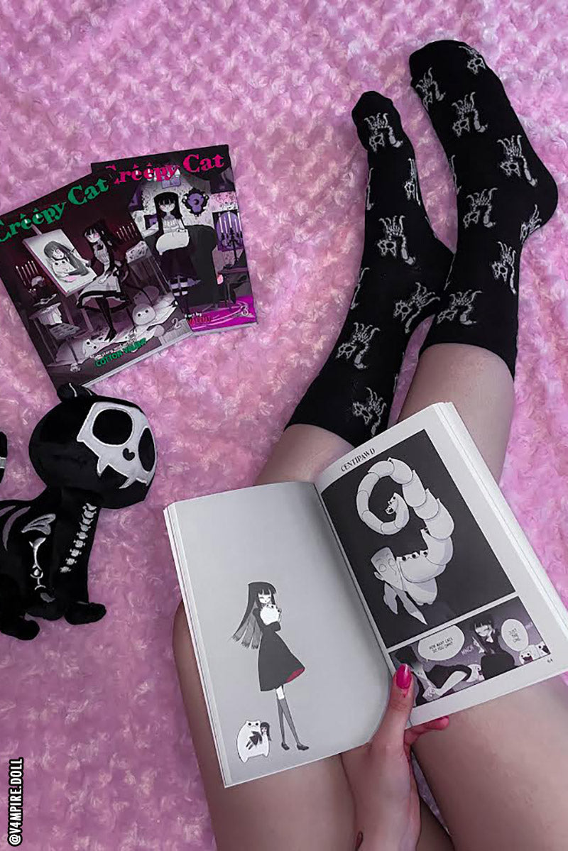 Skelekitty Socks